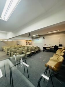 Limpeza de estofados para empresas (faturamos) 2 limpeza poltrona higienizacao 3